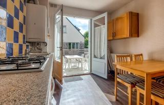 Gorgeous Apartment In Saint-Lunaire - 6