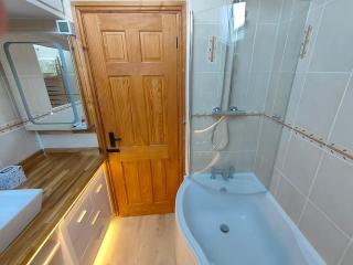 Kinton Grange Snug - Shrewsbury - 4