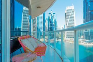 Stunning skyline- lake view modern cozy apartment - Dubai - 0