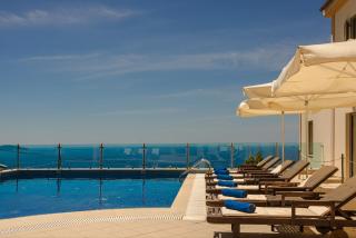 Belle View Hotel - Sea View & Sunset - Mánganos - 6