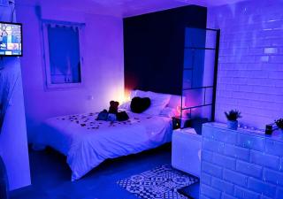 Amour Azur Appartement pour 2 avec jacuzzi et terrasse à 2 minutes de la mer - Vallauris - 0