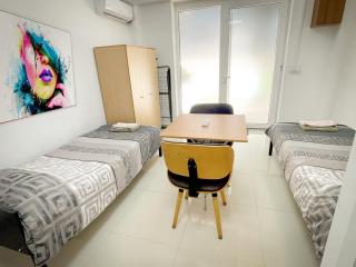 HILJADNIKOV Apartments - Štip - 5