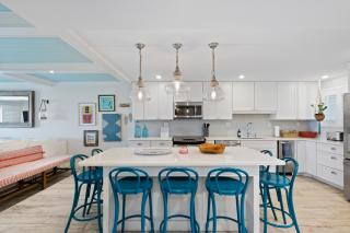 Surfs Up at Southeaster: Luxe Ocean View Beach Escape E106 - New Smyrna Beach - 9