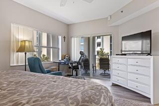 Premier Oceanwalk Corner Unit Resort Amenities Steps to Beach - New Smyrna Beach - 6