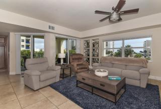 Seaside Bliss Ocean View Balcony Corner Unit Close to Beach Access Pool OW17-307 - New Smyrna Beach - 7