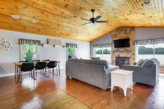 Lakefront Vacation Rental about 10 Mi to Shipshewana! - Howe - 7