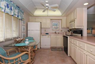 Prime Location Pool Views Oceanview Gem Chateau by the Sea 22B - New Smyrna Beach - 3