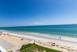 Beautifully decorated oceanfront 33 corner unit in Ocean Condo 401 - New Smyrna Beach - 8