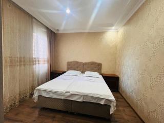 Квартира для семьи от 4-8 Человек - Batumi - 9