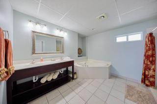 Palmetto Beachfront Resort, a By The Sea Resort - Panama City Beach - 7