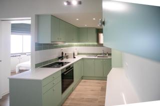 Palmove Luxurious Beachfront Apt - Larnaca - 5