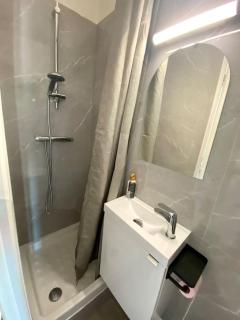 Studio Cosy Très bien situé Pont de Sèvres - 5