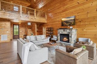 Oakley Lodge: Luxury Cabin w/ MTN Views Indoor Pool • Hot Tub - Sevierville - 1