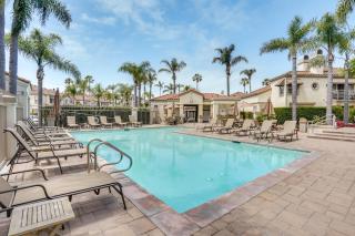 Huntington Beach Condo with Pool Less Than 1 Mi to Pier! - Huntington Beach - 9