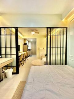 Blue Oikos Aesthetic 1BR Pool view in MOA - Manila - 9