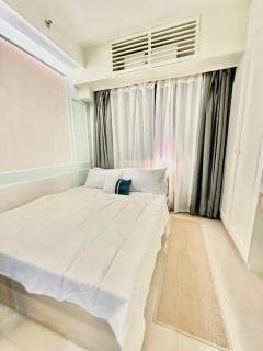 Blue Oikos Aesthetic 1BR Pool view in MOA - Manila - 8