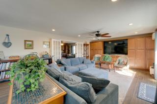 4 Mi to Port Charlotte Beach Park: Gem w/ Pool - 6