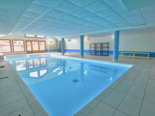 Appartement cosy au pied des pistes avec piscine, balcon et parking privé - FR-1-505-170 - 1