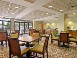 La Quinta Inn & Suites by Wyndham-Albany GA - 1