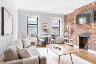 West Village 1br w wd nr Pier 46 NYC-897 - 0