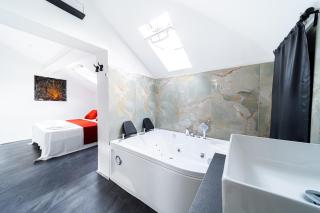 VOLCANO'S SUITE - ETNA - Private Room with Jacuzzi in Catania Center - 0