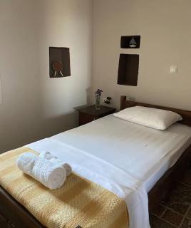 Potis Stone House -  - 9