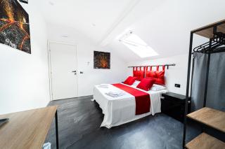 VOLCANO'S SUITE - ETNA - Private Room with Jacuzzi in Catania Center - Catania - 6
