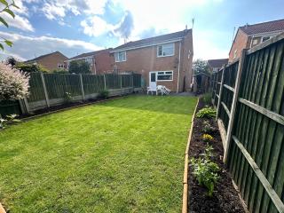 Hinckley Home Sleeps 5 Complete House - Leicester - 8