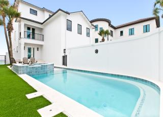 Queen Of Crystal Shores Luxury Beachfront Retreat - Destin - 8