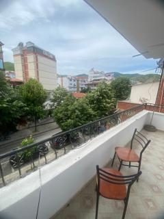 Spacious and Lake Therapy Apartment - Pogradec - 5