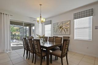 Exclusive Solterra Resort Home - Prime Location - Davenport - 2