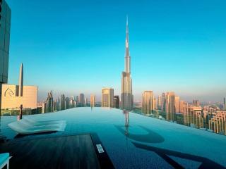 Premium 2 BDR Burj Khalifa Infinity Pool View - Dubai - 0