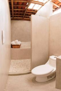 Casa Cocos Bungalow en Playa La Ropa Zihua con AC - Zihuatanejo - 1
