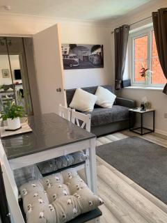 Town Centre Apartment - Mold - 8