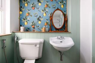 Cosy 3Bed, 2Bath, Sleeps 6-By FabAccommodation - Pontypool - 5