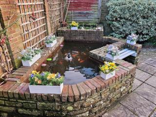 The Pond House - Crawley - 8