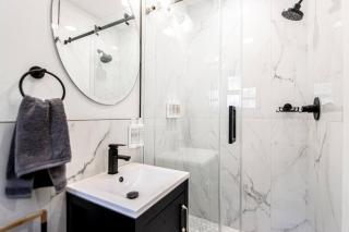 Walk to Bathhouses, Restaurants, Heart of Downtown, Room # 303 - 4