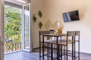 Green View Holidays - 9