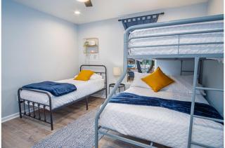 Spacious Delightful 4 BR 3 BA Close to Downtown - San Antonio - 3