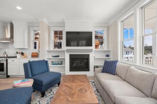 Deja Blue by Seabrook Hospitality - 4