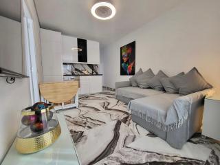 2 Bedrooms Flat + Balcony + Parking at Las Canteras Beach - Las Palmas de Gran Canaria - 4