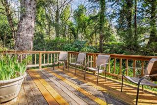 Hemlock House - 6