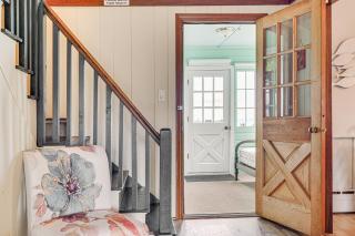 Modern Torch Lake Cottage with Dock Near Ski Resorts - Rapid City - 7