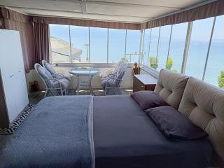 Kusadasi Beachfront Studio Flat - Kusadası - 7