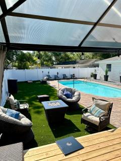 Newly Reno - Backyard Oasis, South Tampa Pool Home - Tampa - 0