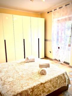 Alex Room - 7