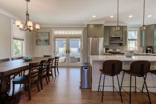 On the Rocks by Seabrook Hospitality - 3