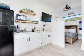 Cozy Canyon Lake Studio with Forest and Creek Views! - Canyon Lake - 8