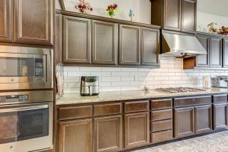 Beautiful Bakersfield Home about 8 Mi to Downtown! - 3