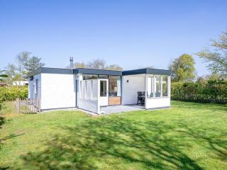 Cozy holiday home with hot tub on Texel - 1